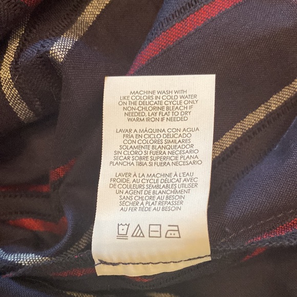 CABI Blouse Size Medium Puff Sleeves - Picture 8 of 8